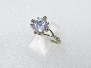 クリスタル　指輪(18号)